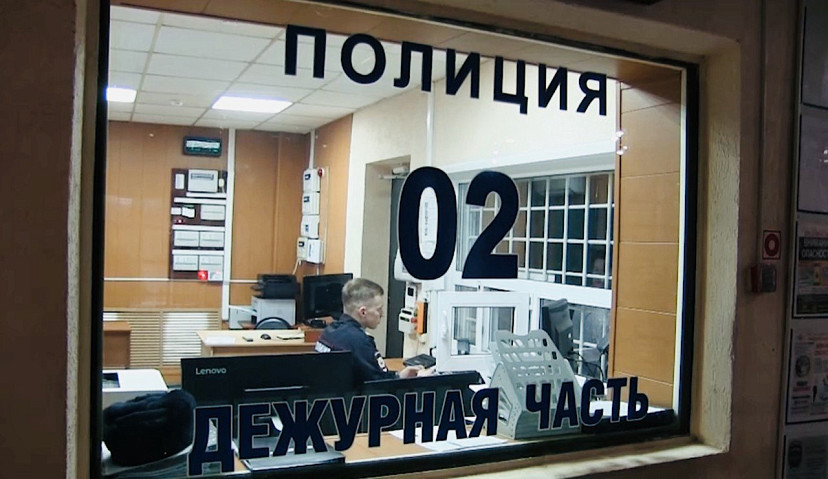 Жителя Саратовской области задержали за избиение соседки лопатой по рукам