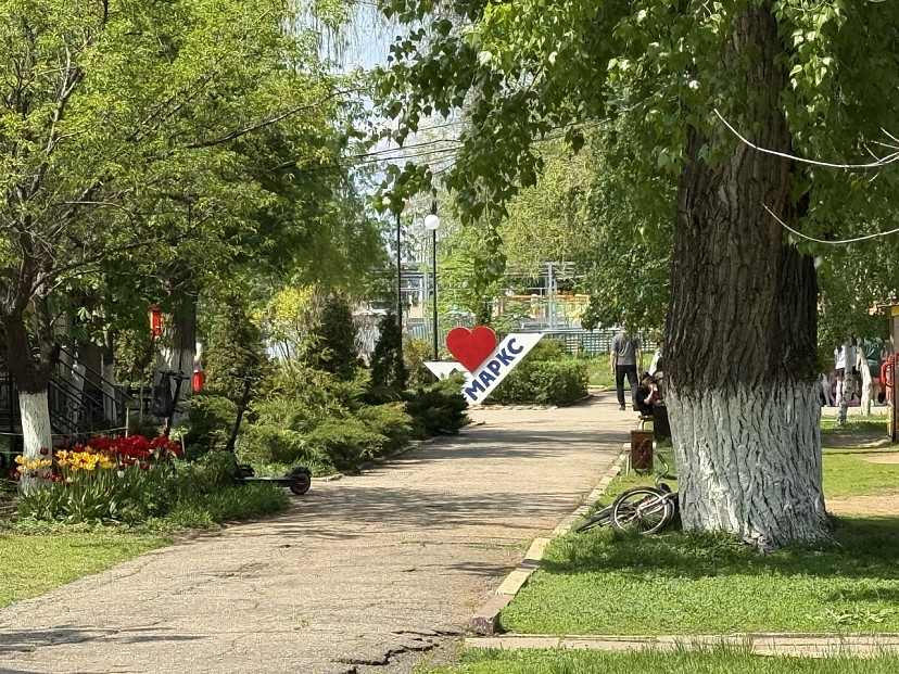 Саратовец угрожал убить бывшую жену хрустальной вазой
